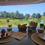 Kamp alanı Zecamping 3 Etoiles Vue Environnement Calme Douville