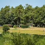 Kamp alanı Zecamping 3 Etoiles Vue Environnement Calme Douville