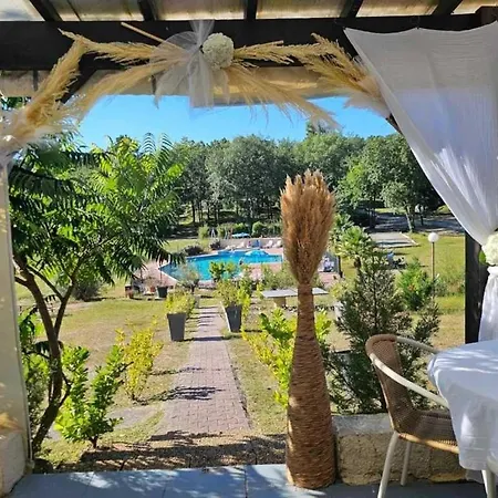 3 Etoiles - Piscine - Ccafgfe 캠프장 두빌