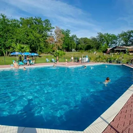 3 Etoiles - Piscine - Ccafgfe Douville