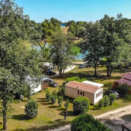 3 Etoiles - Piscine - Ccafgfe Chalet *