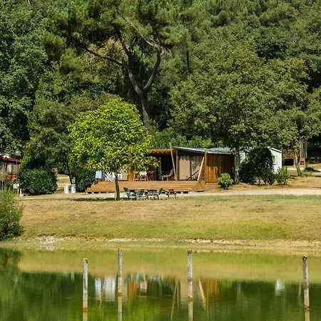 Kamp alanı Zecamping 3 Etoiles Vue Environnement Calme *