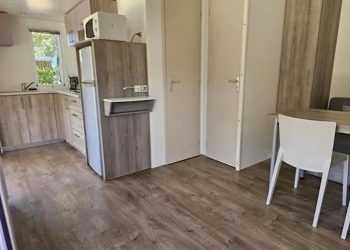 3 Etoiles - Piscine - Ccafgfe Douville