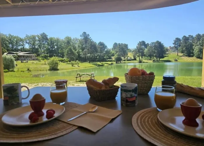 Kamp alanı 3 Etoiles - Piscine - Ccafgfe Douville